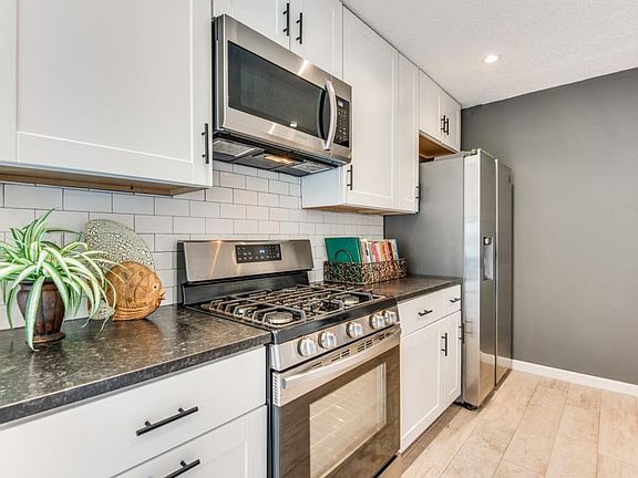 5th image of 9828 Park Lane Pl #41