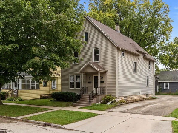 222 5th St, Fond Du Lac, WI 54935