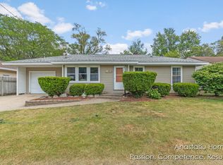 4516 Burgis Ave SE, Kentwood, MI 49508