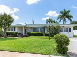 2335 Edgewater Dr, West Palm Beach, FL 33406