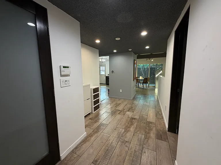 22701 Martha St — Photo 20