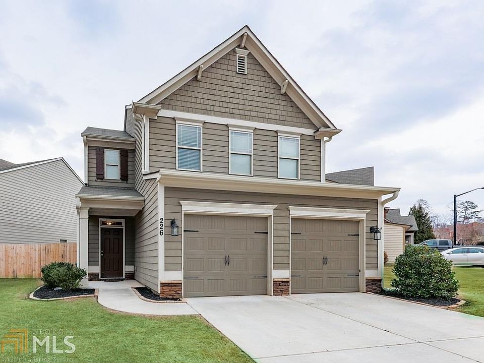 1st image of 226 Highland Village Ln