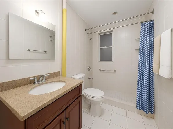 1152 64th Street image 10 of 32