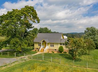 1652 Old Providence Rd, Raphine, VA 24472