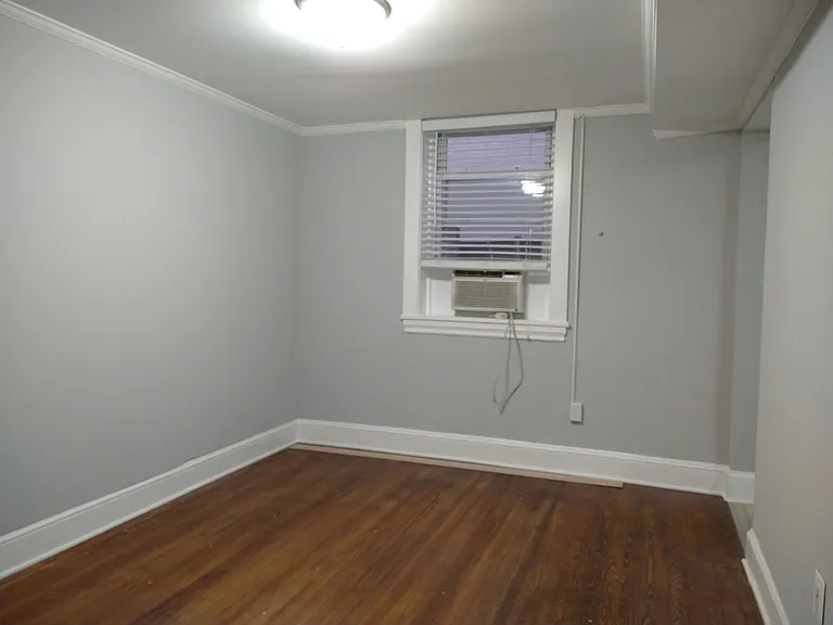 515 Seward Sq SE #8 — Photo 13