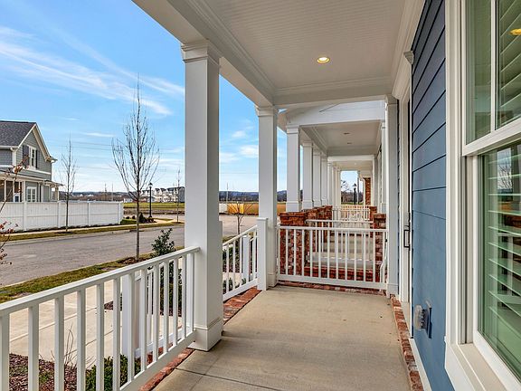 3rd image of 2019 Cleaver St Lot 2522