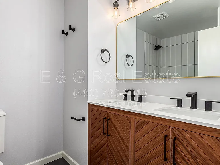 4508 N 15th Ave — Photo 16