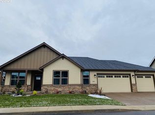 1035 N Douglas St, Canby, OR 97013