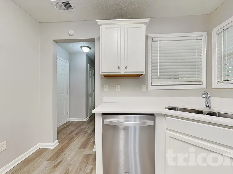 82 Pinnacle Point Way — Photo 4