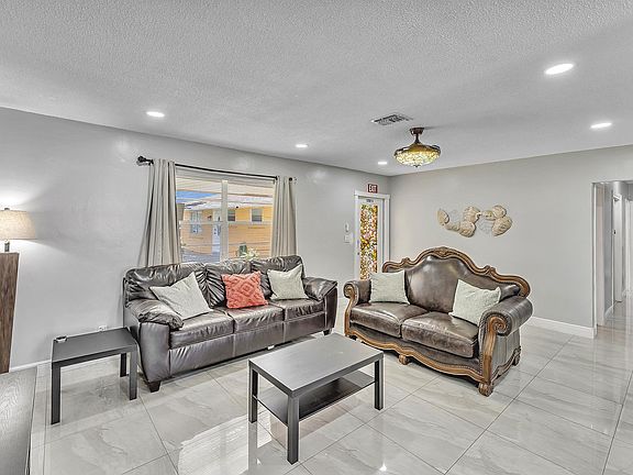 2nd image of 4091 SW 51st St
