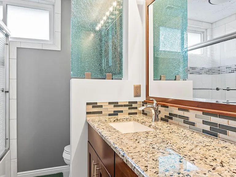 9763 S Sitzmark Dr — Photo 23