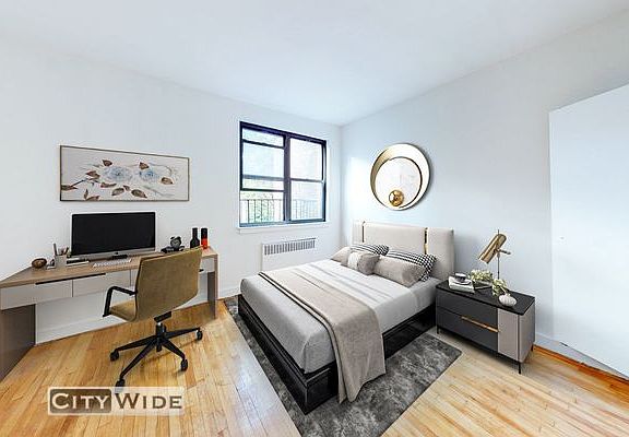 2nd image of 257 E 61st St #4J