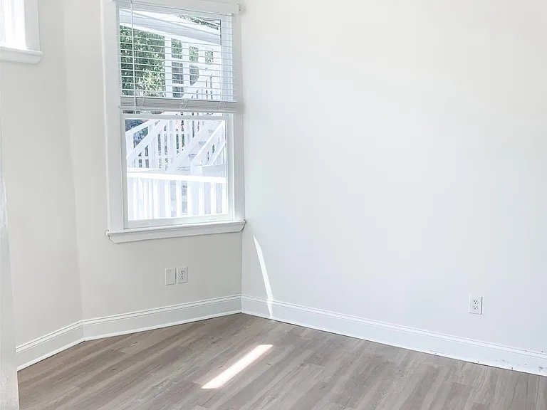 711 Lincoln St #A — Photo 12