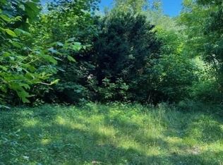 136 Community Church Rd, Hueysville, KY 41640