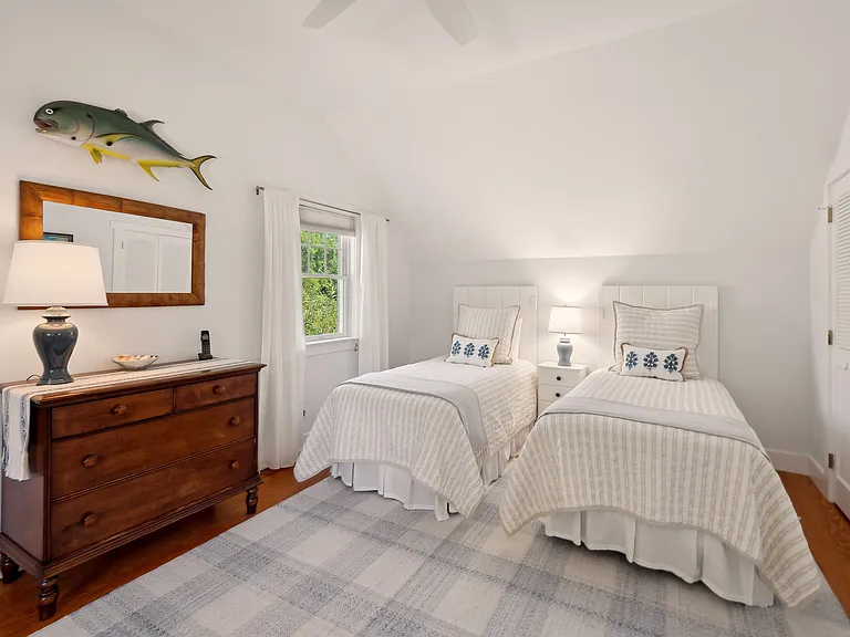 43 Greenleaf Ln — Photo 24