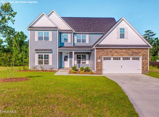 511 Orchard Creek Dr, Richlands, NC 28574