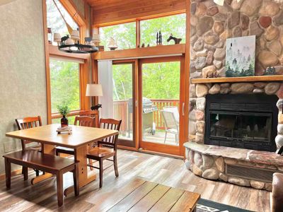 522 Moose Mountain Dr, Tofte, MN, 55615