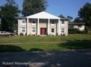 8711 Bayberry Pl APT 3, Louisville, KY 40242