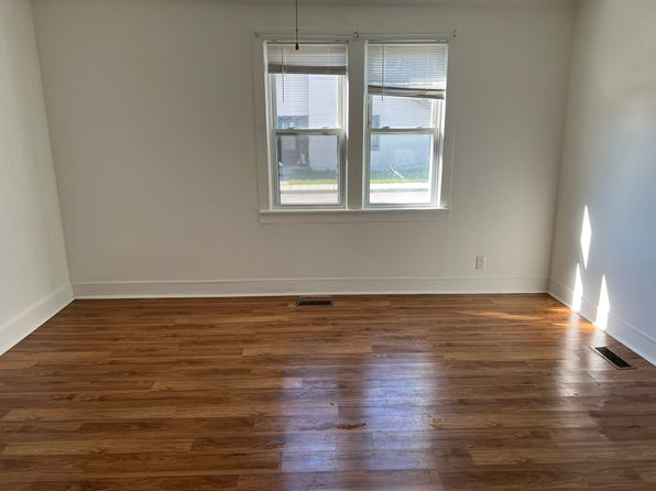 409 N Clark St #1