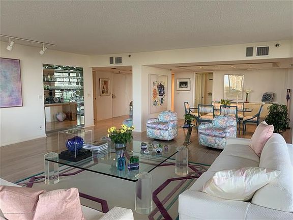 3rd image of 2427 Presidential Way APT 804
