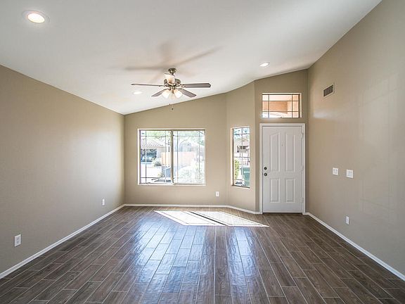 3rd image of 26260 N 43rd Pl