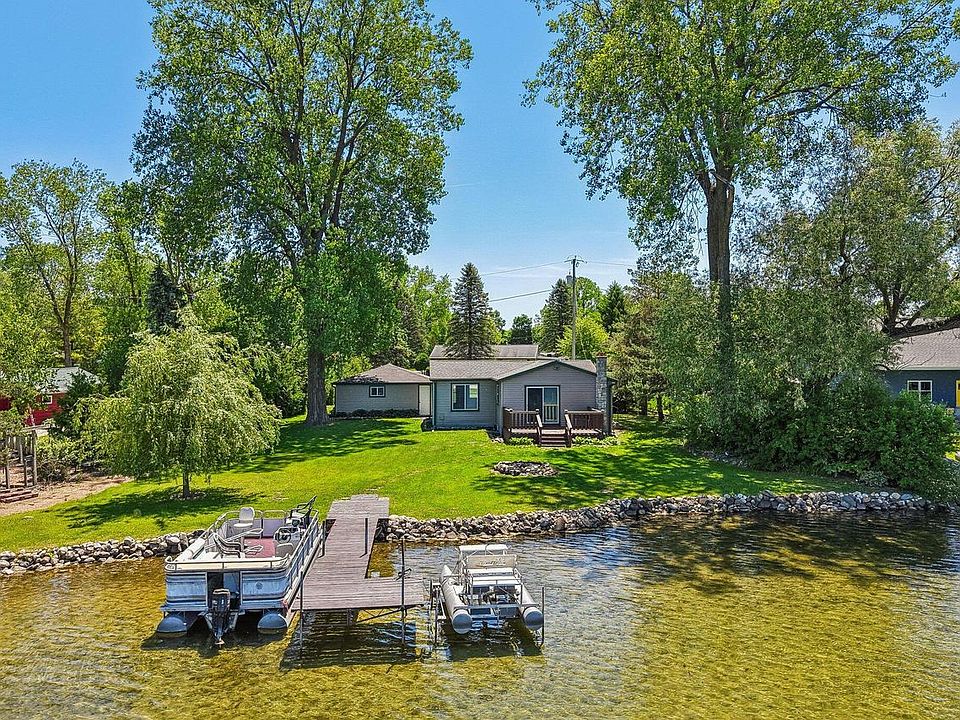 1st image of 7223 S Wallace Lake DRIVE