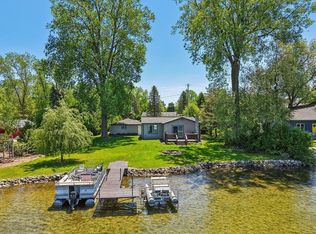 7223 S Wallace Lake DRIVE, West Bend, WI 53090