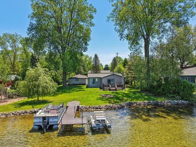 7223 S Wallace Lake DRIVE, West Bend, WI, 53090