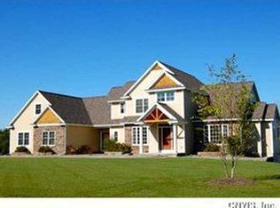 3615 Bucks Trl, Baldwinsville, NY