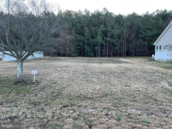 319 E 6th St, Blades, DE 19973