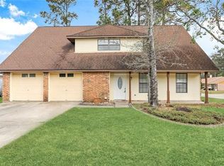 212 Lake Calcasieu Ct, Slidell, LA 70461