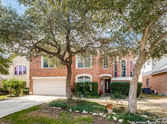 2nd image of 19523 Highgrove Ln