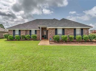 236 Austin Cir, Byram, MS 39272
