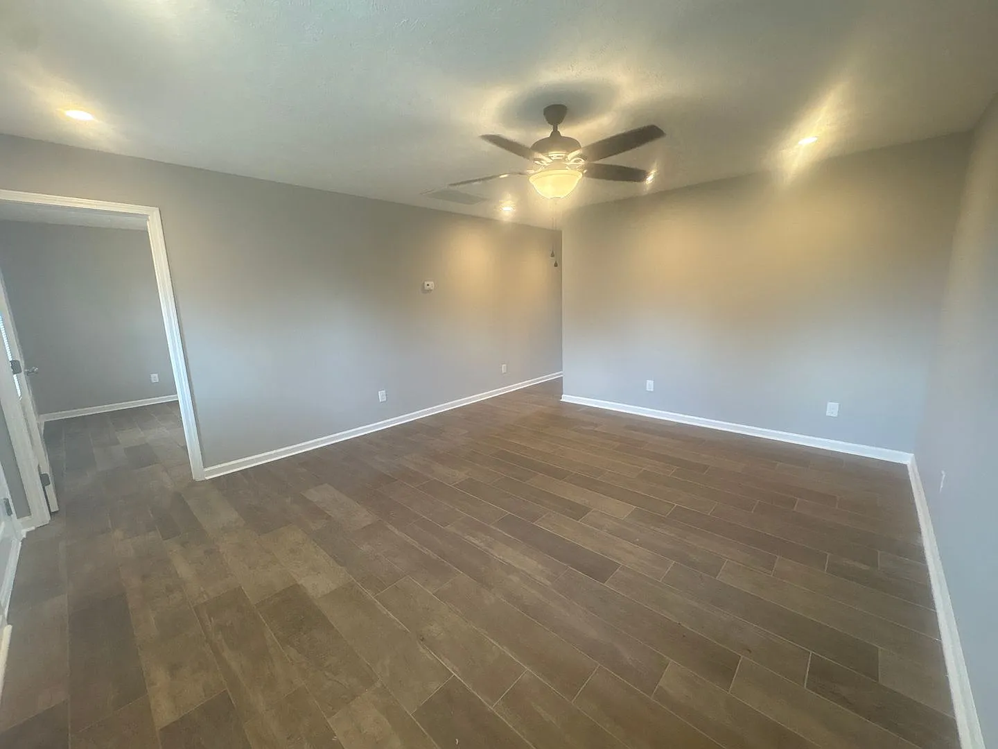 Adorable Townhome Available in Cowan.... — Photo 4