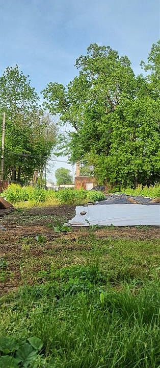 2nd image of 2969 Rosa Parks Blvd