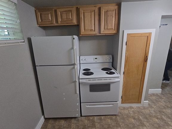 3rd image of 213 E Coatsville Ave #B