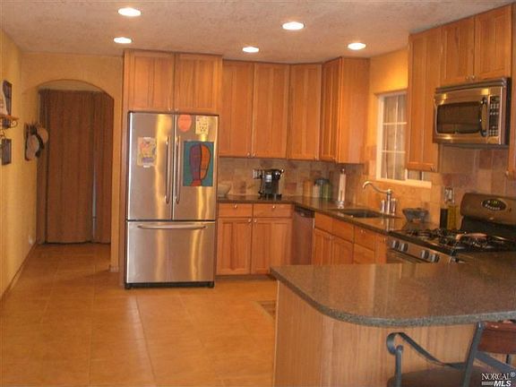 5th image of 7427 Alder Ave