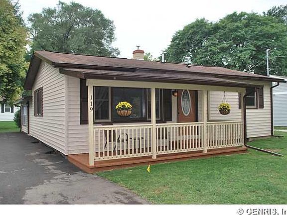 3rd image of 119 Ossian St