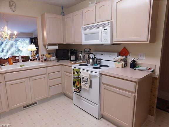 5th image of 33913 Honeysuckle Ln #66