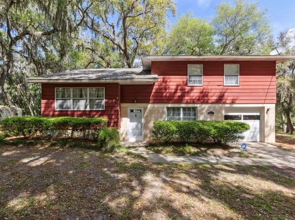 2044 Highland Dr, Fernandina Beach, FL 32034