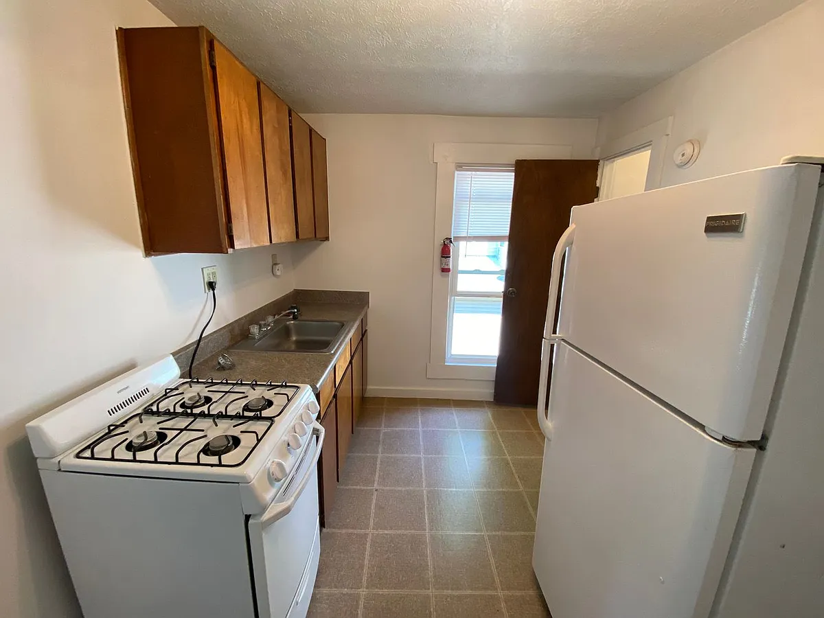 Building Photo - Highland St 1447 CR