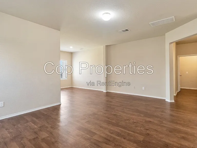 8430 Terlingua Cv — Photo 3