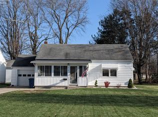 410 N Benton St, Oak Harbor, OH 43449