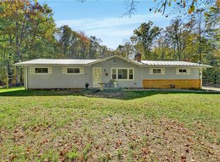 14705 Hubbard Rd, Burton, OH 44021