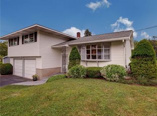 23 Harts Hill Pkwy, Whitesboro, NY 13492