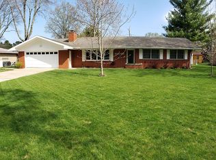 563 S Ottawa Rd, Benton Harbor, MI 49022