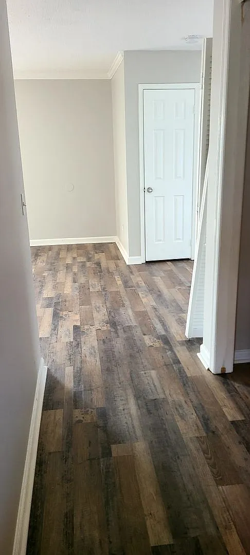 6218 Robinhood Ln Apt A-D — Photo 4
