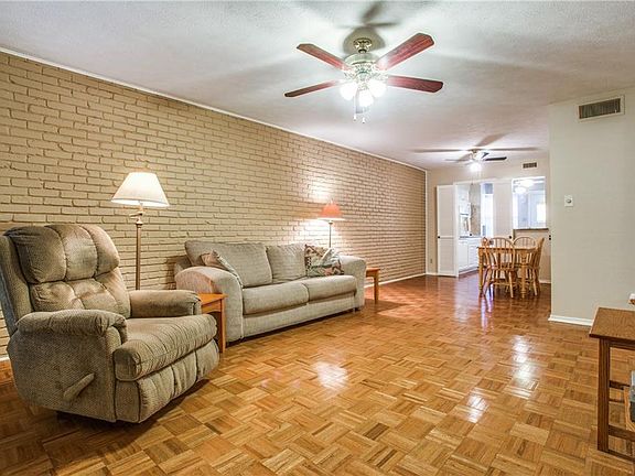 3rd image of 3011 Mahanna Springs Dr APT E