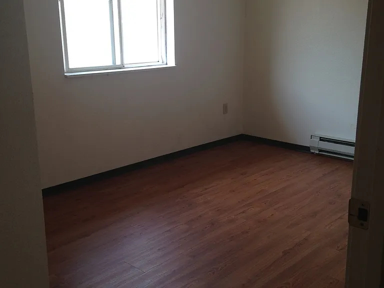 1605 S Levick St — Photo 9