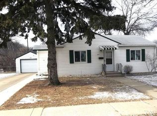 627 N Leadale Ave, Sioux Falls, SD 57103
